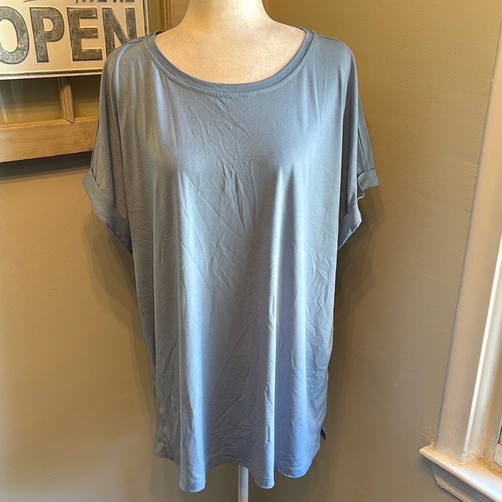 Lularoe Leah Short Dolman Sleeve Solid Shirt In Light Blue NWT